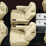 「トヨタ新型「アルファード」画像ギャラリー －1m以上スライドする助手席！」の14枚目の画像ギャラリーへのリンク