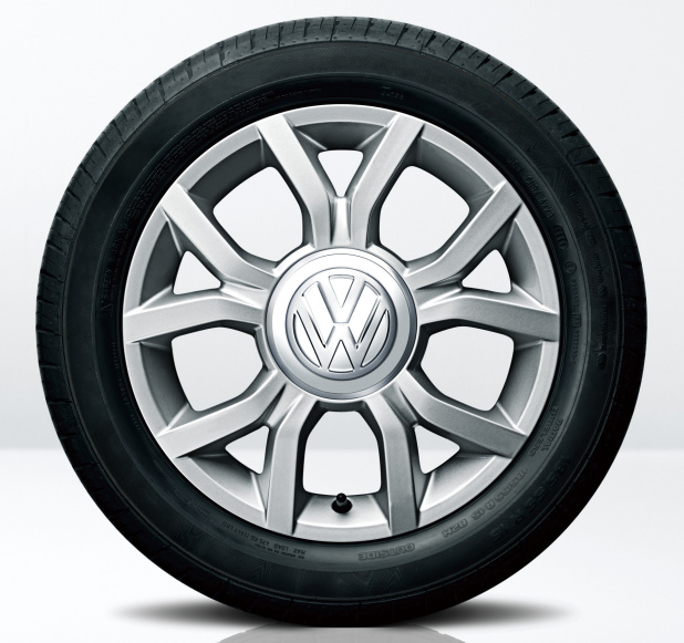「小粋なカラーコーディネイトが魅力の限定車、VW「move up! style edition2」が登場」の5枚目の画像