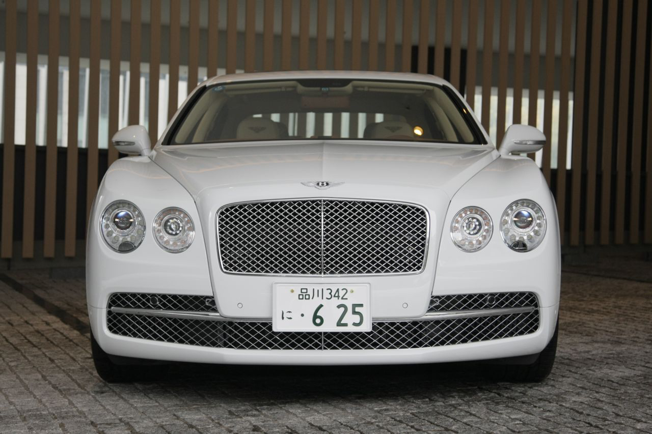 Bentley 073 画像 2415万円のベントレー フライング スパー W12ってどんなクルマ Clicccar Com