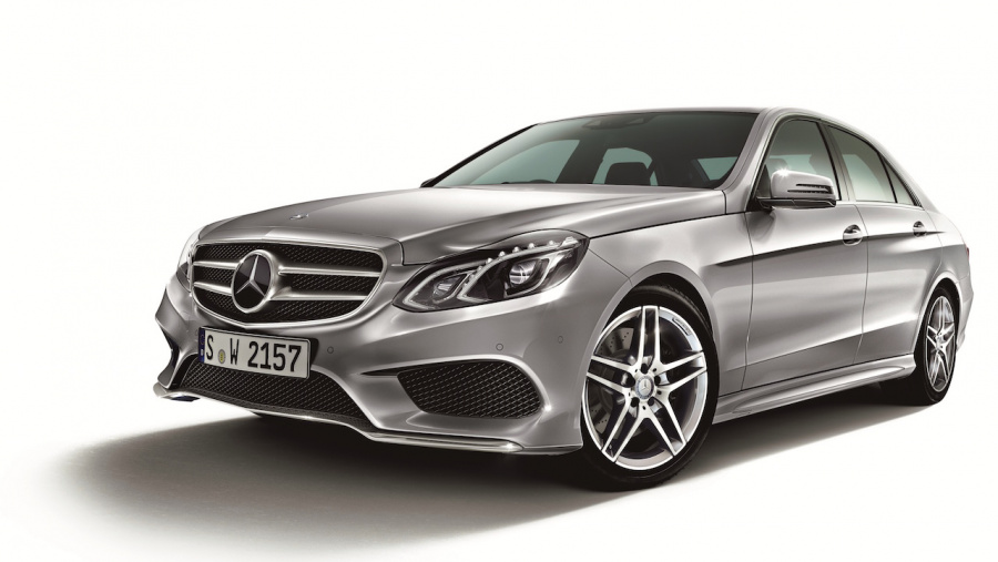 メルセデス ベンツeクラスに新グレードと右ハンドルモデルを追加設定 Clicccar Com