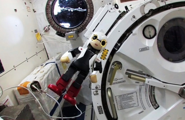 「ロボット宇宙飛行士「キロボ」が1年半ぶりに地球帰還!」の3枚目の画像
