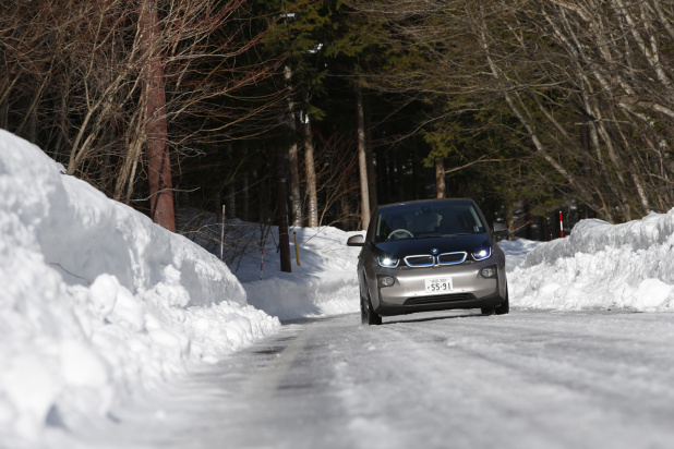 「BMW i3 「次世代車」は雪国にも似合うか!?」の5枚目の画像