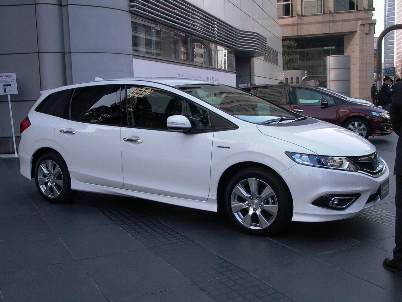 ホンダ ジェイドの 先進安全技術 はレジェンド同等のセンサーを使う Clicccar Com