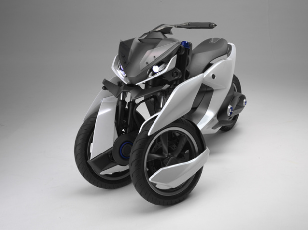 「ヤマハが新たな三輪モデルのコンセプトモデルをバンコク国際モーターショーに出展」の2枚目の画像