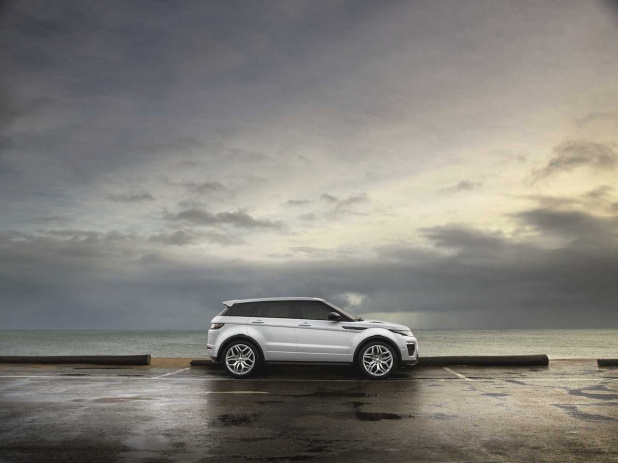 「より洗練された「レンジローバー・イヴォーク」の2016年モデルは燃費も向上」の8枚目の画像