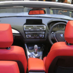 「コンパクトなオープンカー「BMW 2シリーズ カブリオレ」日本登場。価格は525万円から」の8枚目の画像ギャラリーへのリンク