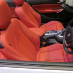 「BMW「220iカブリオレ」画像ギャラリー ─ 時速50kmで走りながら開閉できる電動ソフトトップ」の25枚目の画像ギャラリーへのリンク