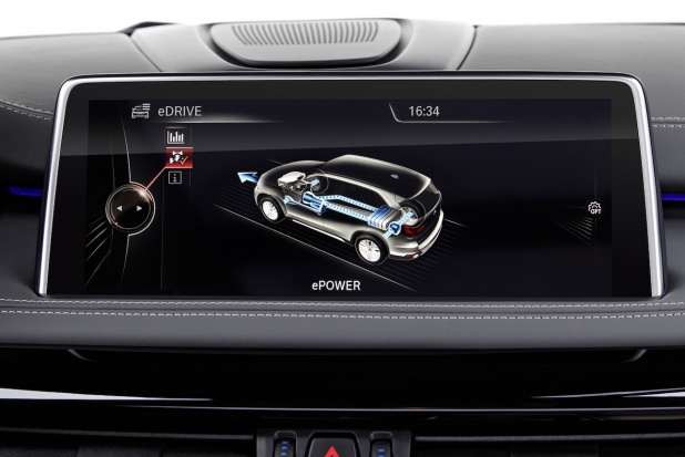 「BMW X5にハイパワーでエコなプラグインハイブリッド仕様が登場」の7枚目の画像