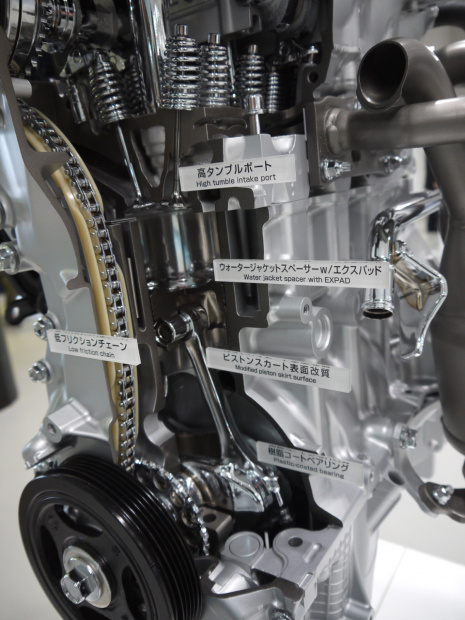 「新型トヨタ・カローラは新開発1.5Lガソリンエンジンで23.4km/L」の1枚目の画像