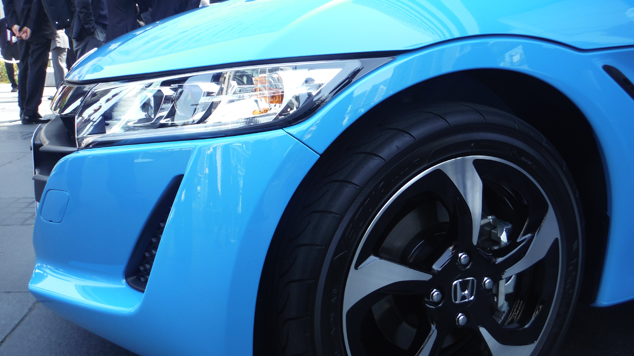 No 画像 ホンダs660で青 赤 黄が選べるのは価格218万円の上級グレードだけ Clicccar Com