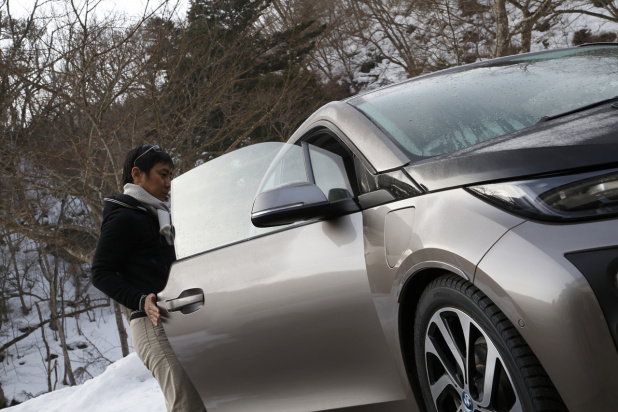 「「駆けぬける歓び」を雪上で体感できるか？ BMW i3を雪国で試してみた!!」の14枚目の画像