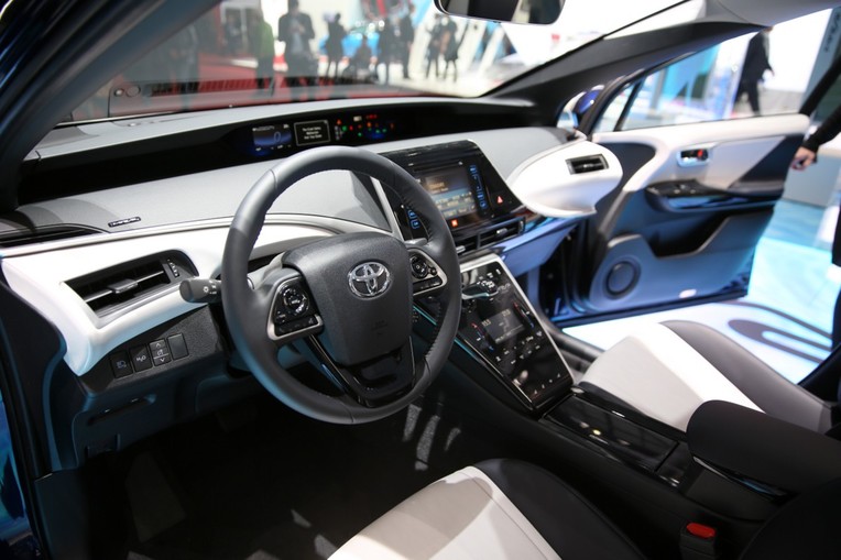 TOYOTA_MIRAI