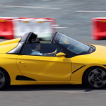 「ホンダ「S660」が高級スポーツカーとタメで快走!【動画】」の7枚目の画像ギャラリーへのリンク