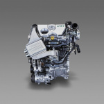 最大熱効率36％の新ターボエンジンを積んだトヨタ・オーリスのプレミアムな価格 - 8NR-FTS003