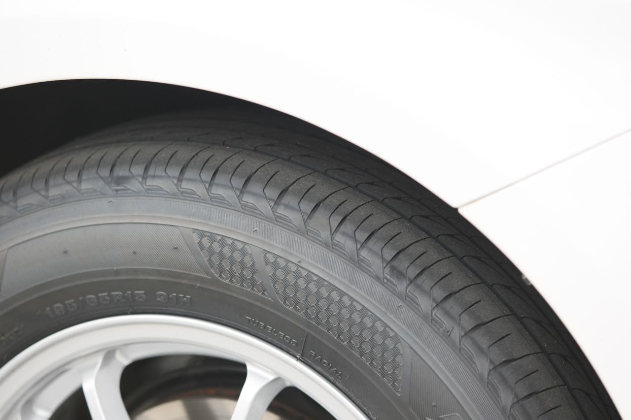 「タイヤの「空気圧」「溝」が燃費や安全にどれくらい影響するかわかりますか？」の16枚目の画像