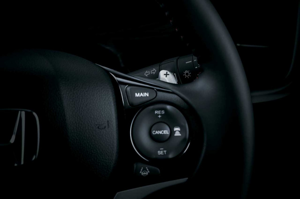 「ホンダ・ジェイドにターボ「RS」発売。燃費は18km/L、価格は253万円」の16枚目の画像