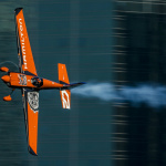 「【レッドブル・エアレース千葉】空のF1パイロットはこんなヤツら」──エアレースの楽しみ方・その3」の17枚目の画像ギャラリーへのリンク