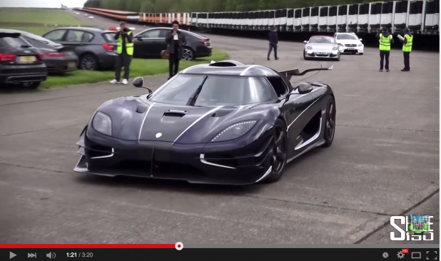 Koenigsegg_One_1_-_Launch_Control_and_Flybys_at_Hypermax_-_YouTube