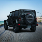 ラングラー・グラチェロ・コンパスに「Jeep Altitude」シリーズを設定 - 377_news_Wrangler_alt_rear