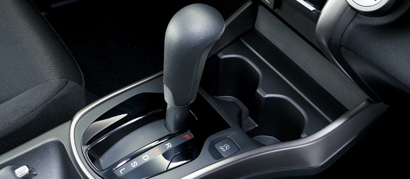 ホンダの4ドアセダン グレイス に直噴ガソリン登場 価格は175万円から Clicccar Com