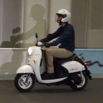 「「ヤマハ E-Vino」ホンキの電動スクーター発売」の24枚目の画像ギャラリーへのリンク