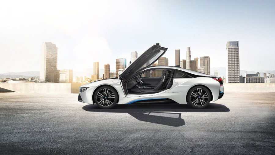 Bmw I8をamazonで販売 価格は0万円 Clicccar Com