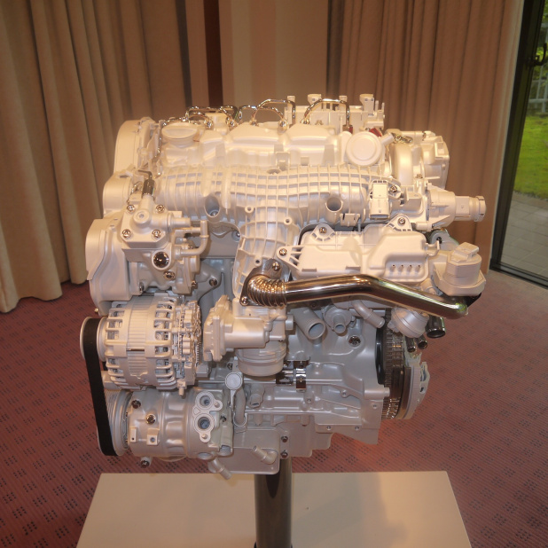 「デンソーやアイシンAWの技術も採用されているボルボのディーゼルエンジンモデル」の8枚目の画像