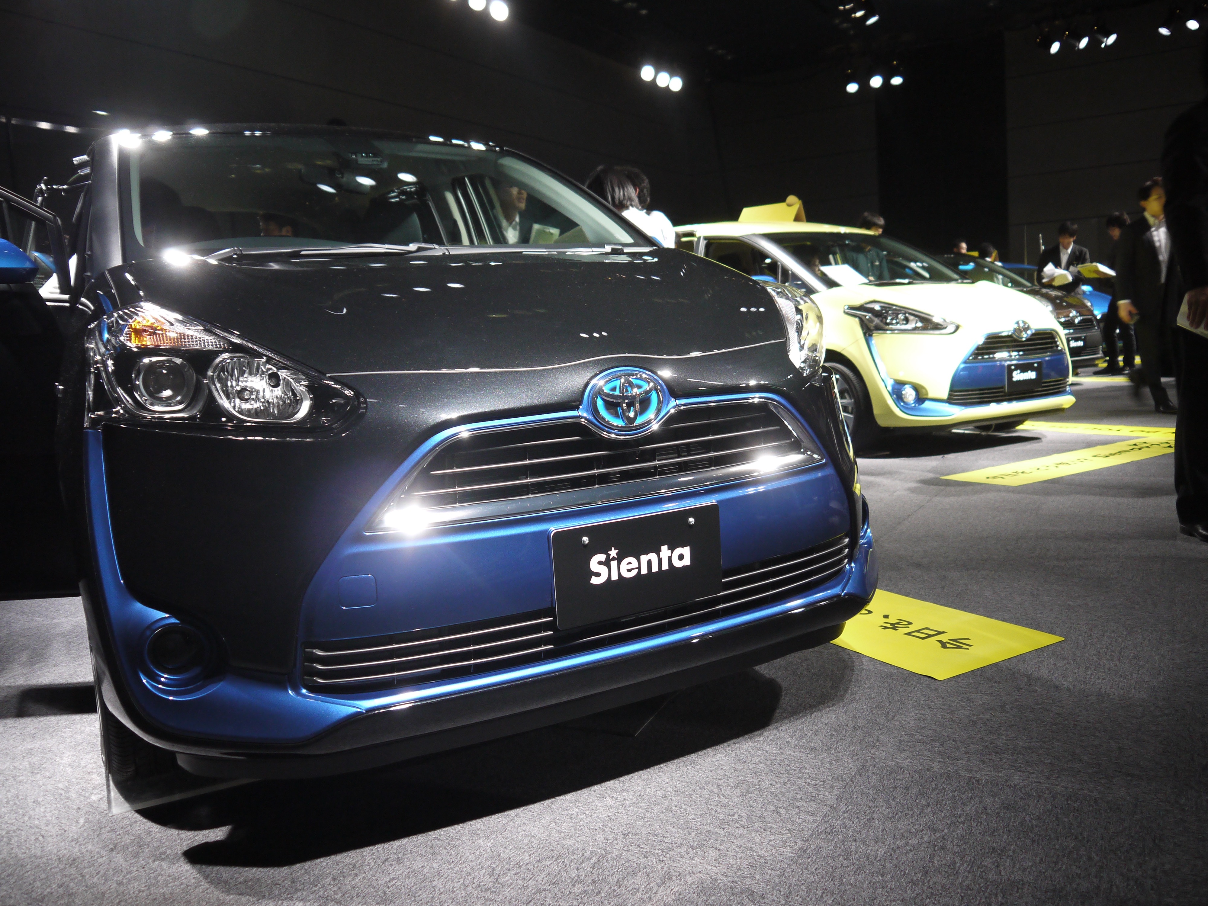 新型シエンタ ハイブリッドとガソリンどちらがオススメ Clicccar Com