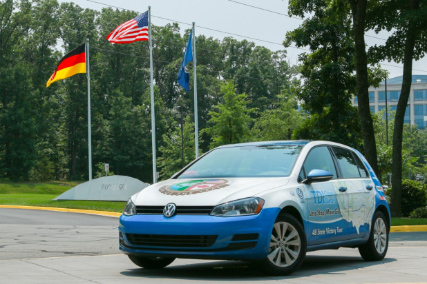 「VWゴルフ・ディーゼルがハイブリッド超えの省燃費ギネス記録を樹立！」の1枚目の画像