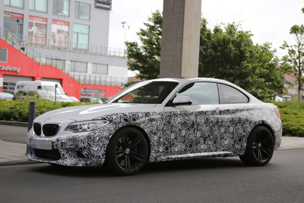 「BMW最強コンパクト「M2」最新ショット公開！」の2枚目の画像