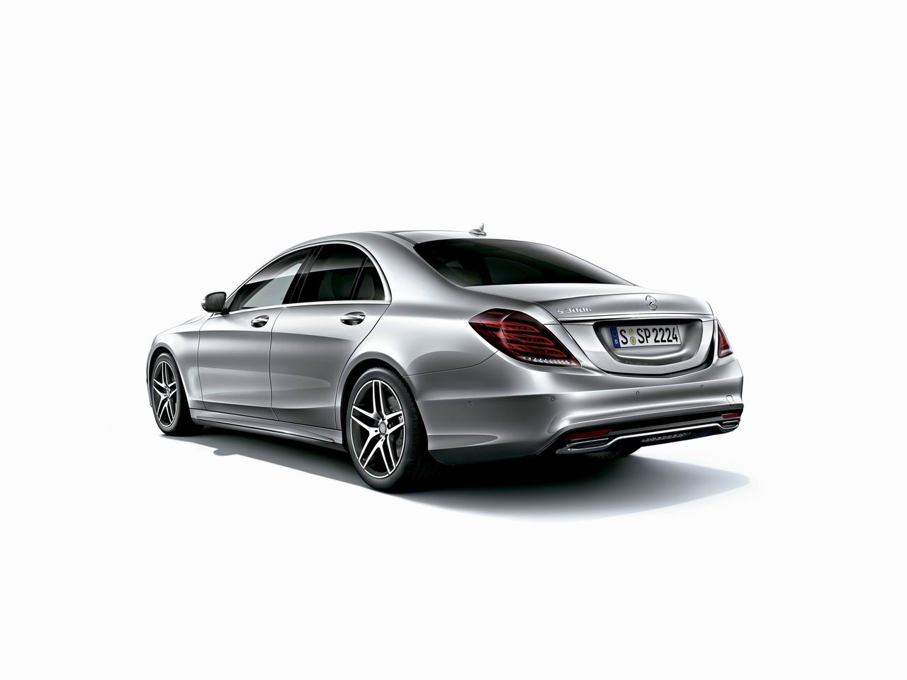 S300h 画像 日本初のディーゼルハイブリッドはベンツから登場 価格は998万円から Clicccar Com S300h 画像 日本初のディーゼルハイブリッドはベンツから登場 価格は998万円から Clicccar Com