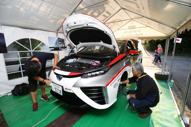 「国沢光宏「MIRAI」WRC完走！ 大ジャンプで水素FCV技術と耐久性を実証!!【動画】」の20枚目の画像