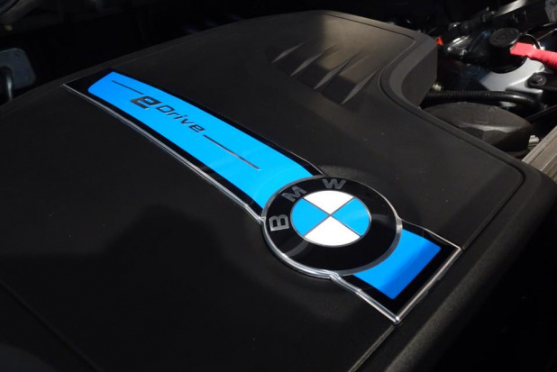 「BMW X5 xDrive 40e プラグインハイブリッドのSUVが日本登場！ 価格は927万円から」の19枚目の画像