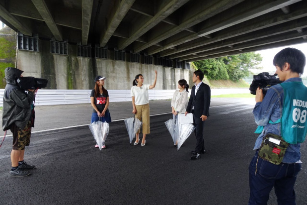 「【F1女子TVデビュー】浅田舞さんと共演の「F1シンデレラ」撮影裏話を少しだけ教えちゃいます！」の19枚目の画像