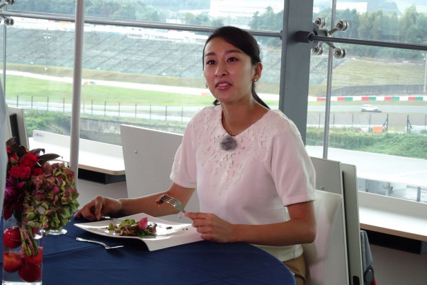 「【F1女子TVデビュー】浅田舞さんと共演の「F1シンデレラ」撮影裏話を少しだけ教えちゃいます！」の22枚目の画像