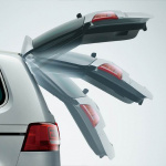 VWのミニバン「シャラン」がモデルチェンジで装備をてんこ盛り！　価格は360万円から - 2015sharan_vw9133