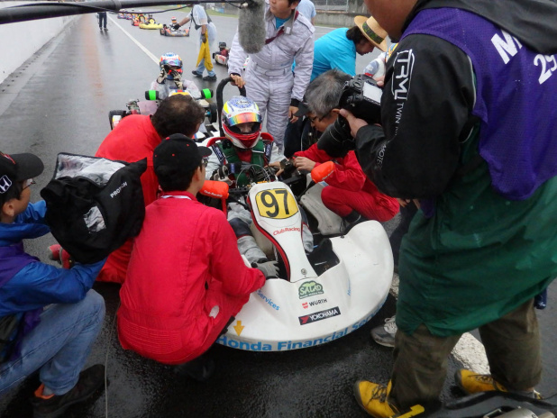 「車椅子の長屋宏和氏がレーシングカート７時間耐久レース“K-TAI”完走した舞台裏」の18枚目の画像
