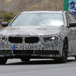 「BMW新型5シリーズの次世代LEDコロナリング点灯姿をキャッチ」の1枚目の画像ギャラリーへのリンク