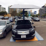 世界初！太陽光を追う「カーポート型EV充電スタンド」が登場! - ace_Parking