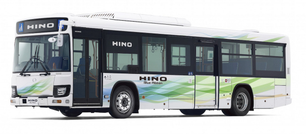 「お値段いくら？日野自動車の最新大型路線バスが登場！」の1枚目の画像