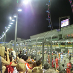「【F1女子シンガポールGP】レース終了後はポディウム（表彰台）へ走れ！　F女大興奮の最終日」の22枚目の画像ギャラリーへのリンク