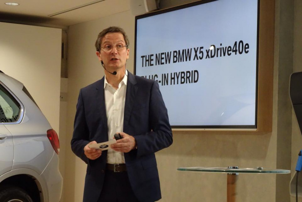 「BMW X5 xDrive 40e プラグインハイブリッドのSUVが日本登場！ 価格は927万円から」の14枚目の画像