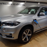 「BMW X5 xDrive 40e プラグインハイブリッドのSUVが日本登場！ 価格は927万円から」の1枚目の画像ギャラリーへのリンク