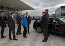 「ボッシュがレニンゲン研究センターをオープン、メルケル首相を迎えて開所式」の6枚目の画像