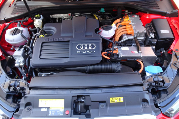 「【Audi A3 Sportback e-tron試乗】アウディから日本初上陸のPHV、価格564万円の価値はどこにある？」の31枚目の画像