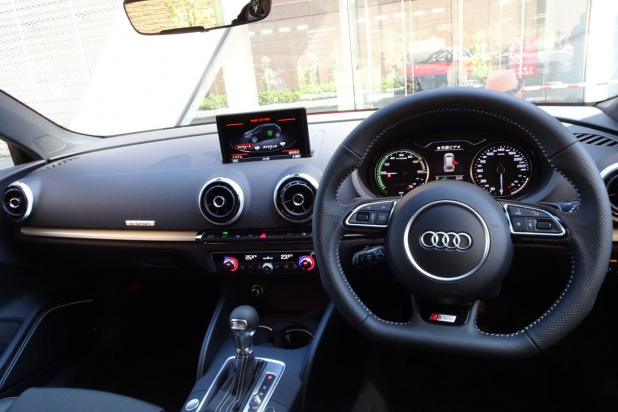 「【Audi A3 Sportback e-tron試乗】アウディから日本初上陸のPHV、価格564万円の価値はどこにある？」の26枚目の画像
