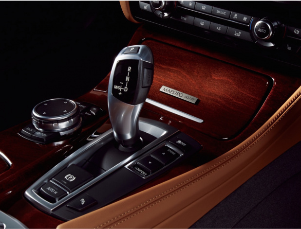「BMW5シリーズの99台限定車「MAESTRO」が11月7日発売開始」の1枚目の画像