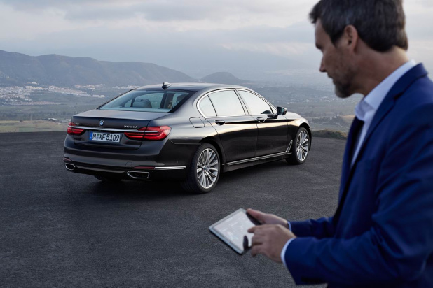 「軽量カーボン使用ボディに先進技術満載「BMW 7シリーズ」は1217万円から」の5枚目の画像