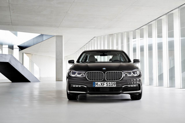 「450馬力V8ターボは1485万円〜 ─ BMW新型7シリーズ画像ギャラリー」の13枚目の画像