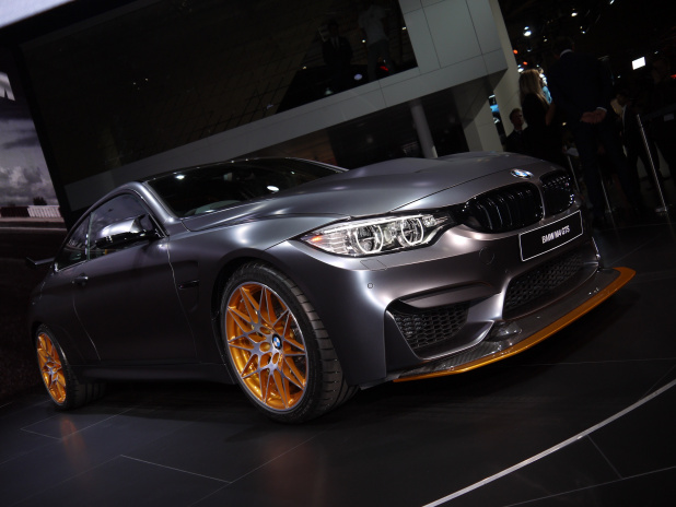 「【東京モーターショー15】BMWはダイナミックな走りと環境イメージを主張！M4 GTSを世界初公開」の1枚目の画像